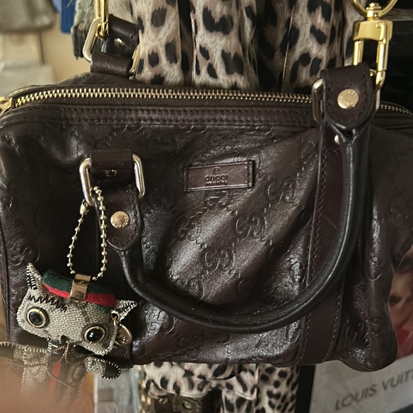 XXX SOLD XXX EUC brown Gucci Guccisima leather bag. - Picture 6 of 16
